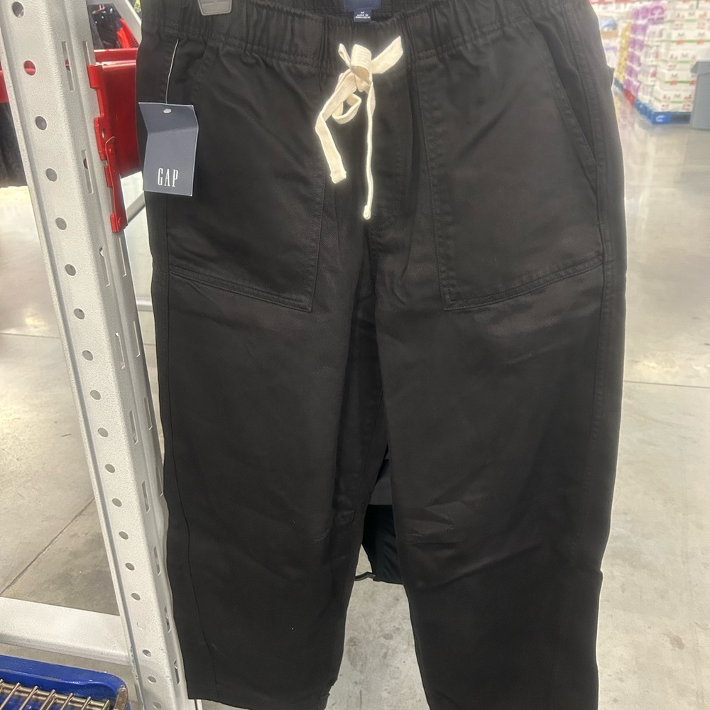 Gap pull on barrel pants black nwt